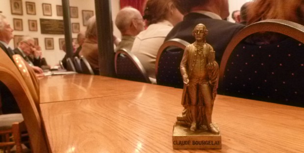 Prix de thèse : statuette de Bourgelat