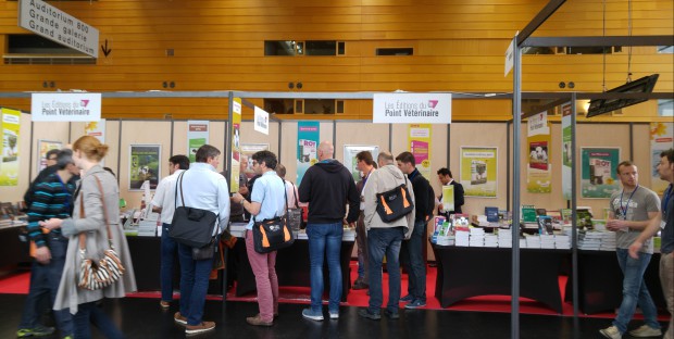 Stand des Editions du Point Vétérinaire au congrès SNGTV